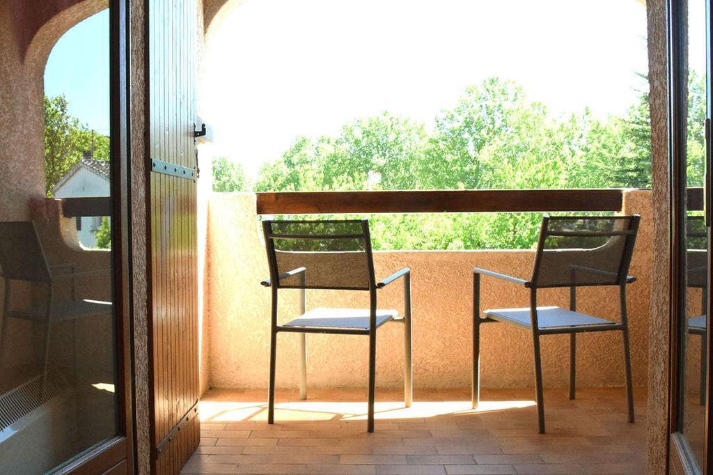 Les Cigalous Otel Salavas Dış mekan fotoğraf
